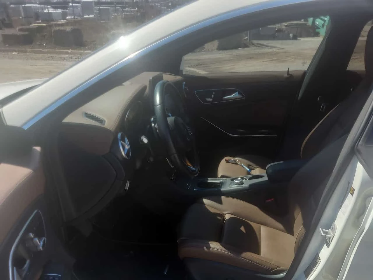 Mercedes-Benz CLA 250 ПОДГРЕВИ * KEYLESS * CARFAX, снимка 5 - Автомобили и джипове - 54479904