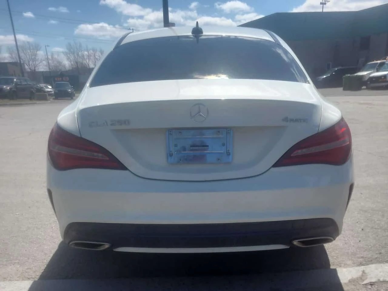 Mercedes-Benz CLA 250 ПОДГРЕВИ * KEYLESS * CARFAX, снимка 4 - Автомобили и джипове - 54479904