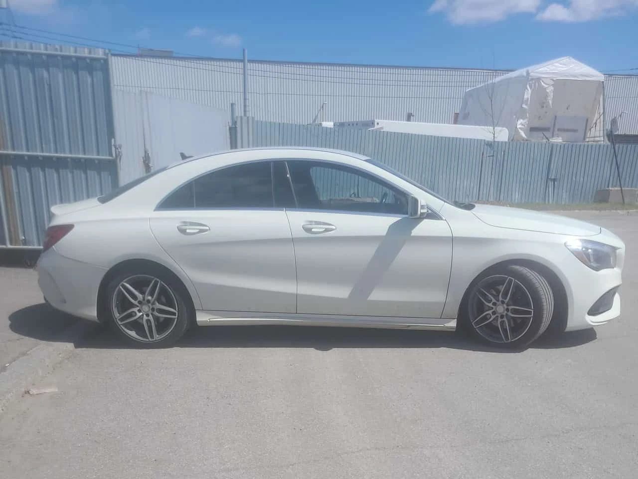 Mercedes-Benz CLA 250 ПОДГРЕВИ * KEYLESS * CARFAX, снимка 3 - Автомобили и джипове - 54479904