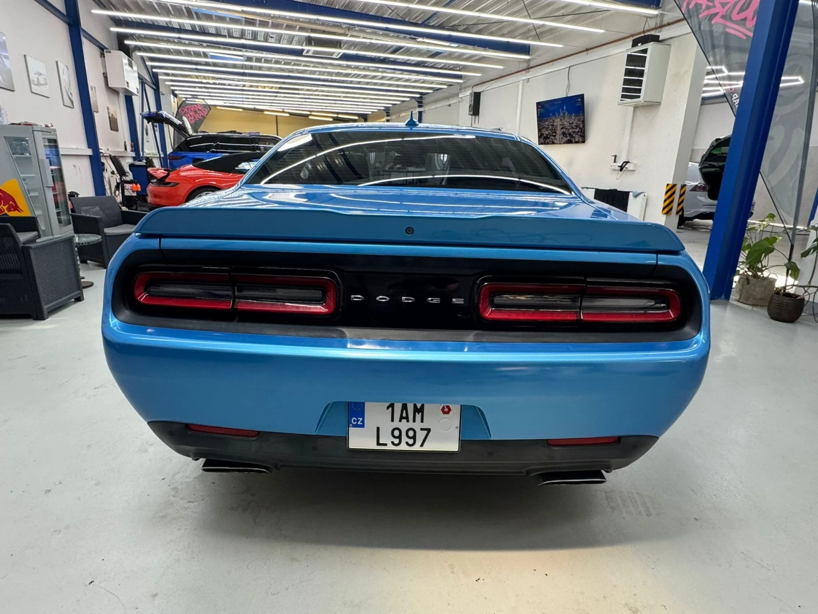 Dodge Challenger, снимка 4 - Автомобили и джипове - 54742234