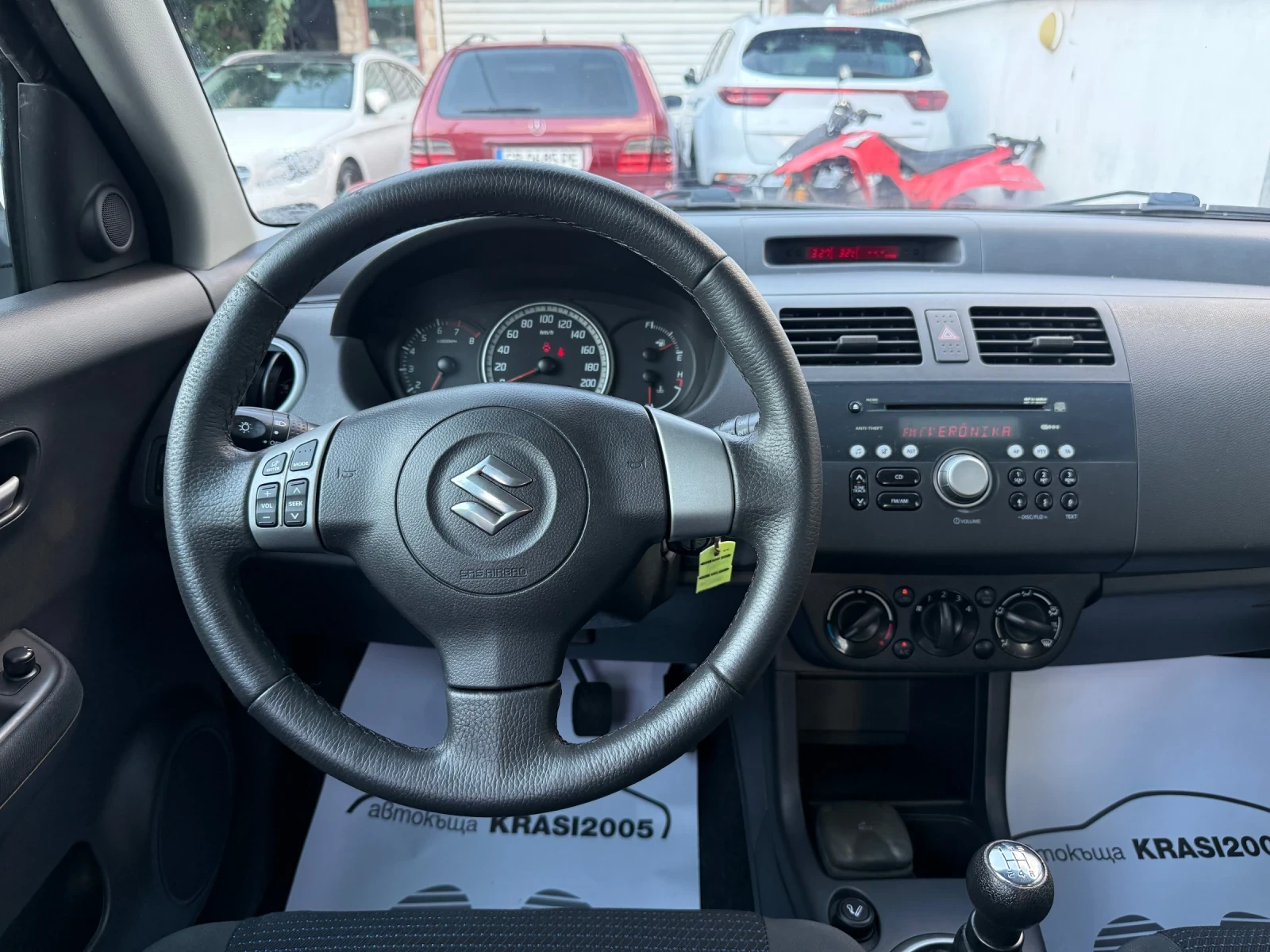 Suzuki Swift 1.3I , снимка 9 - Автомобили и джипове - 55064359