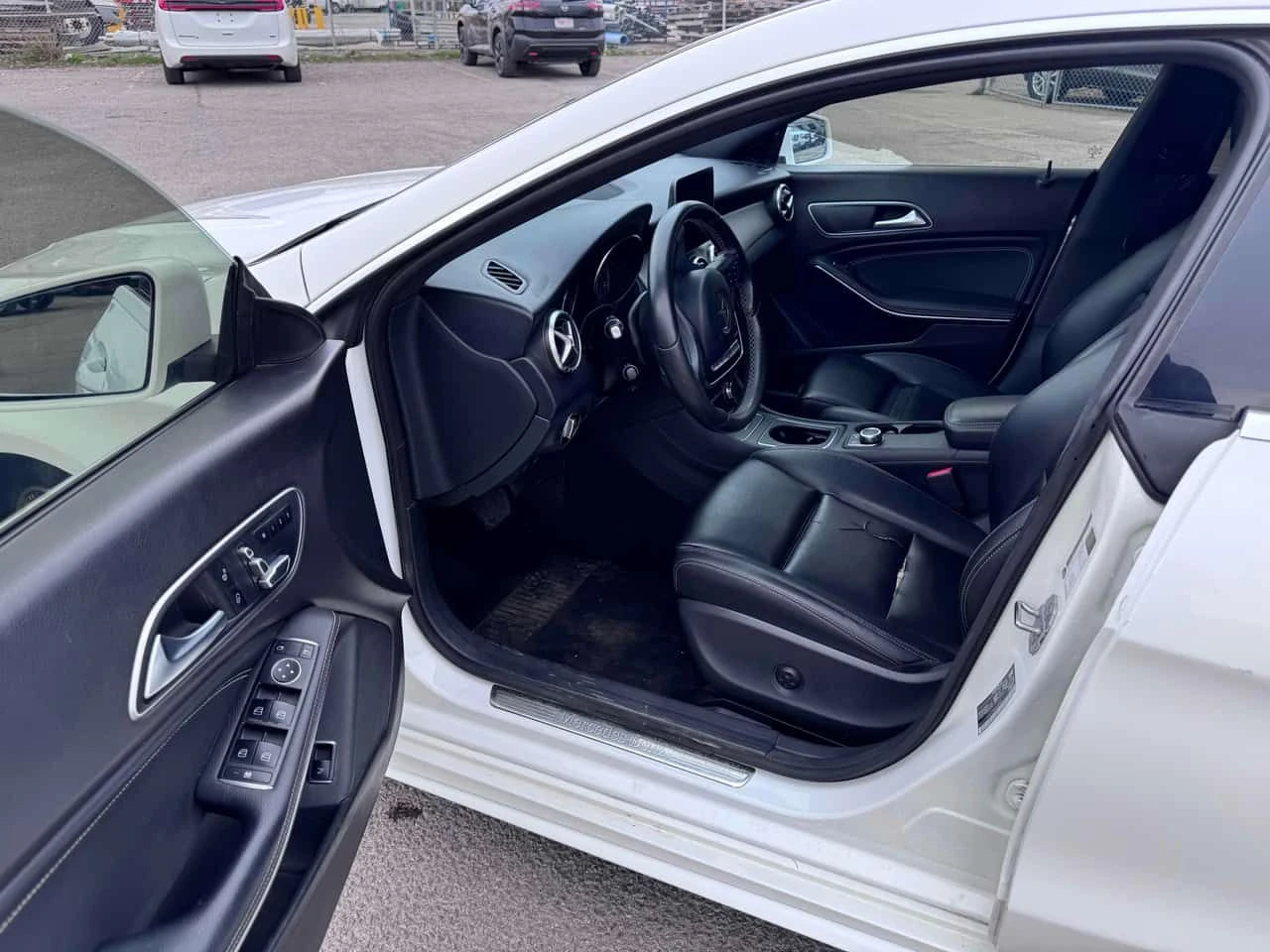 Mercedes-Benz CLA 250 4MATIC/ПОДГРЕВИ/АВТОФИНАНСИРАНЕ, снимка 7 - Автомобили и джипове - 55106108