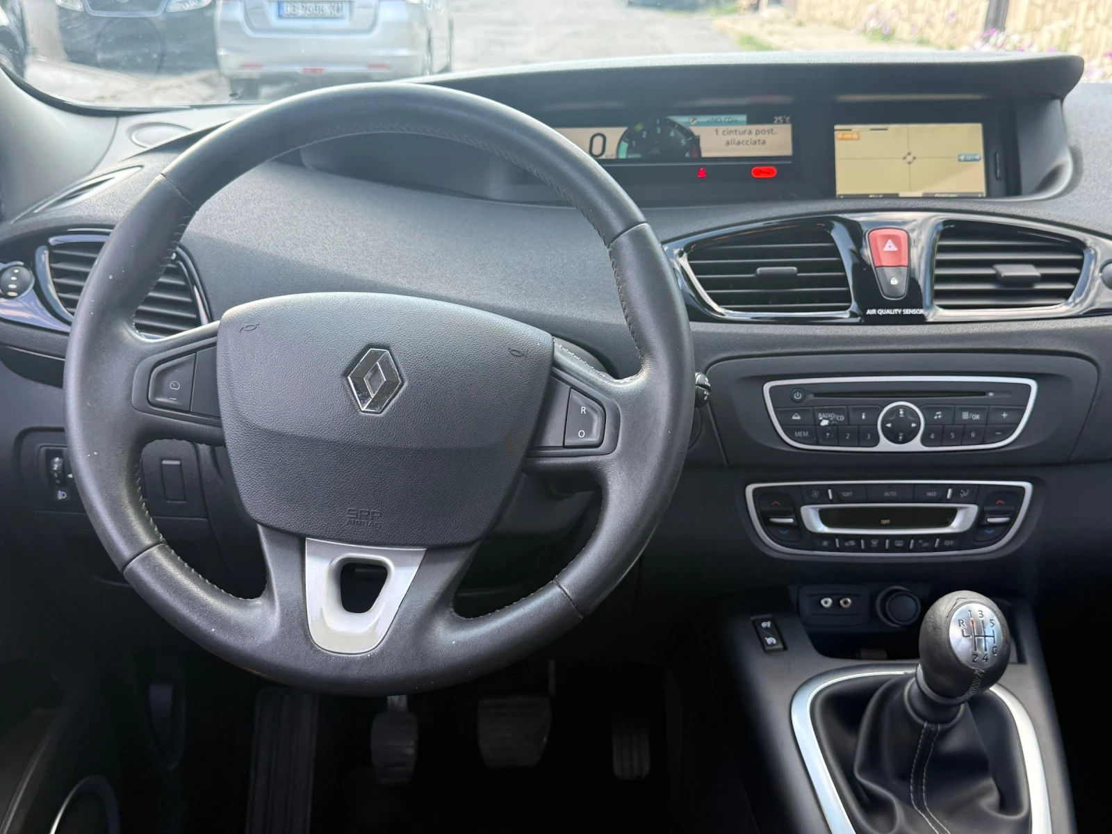 Renault Scenic 1.5DCI 7-Места Навигация Камера, снимка 12 - Автомобили и джипове - 55273115