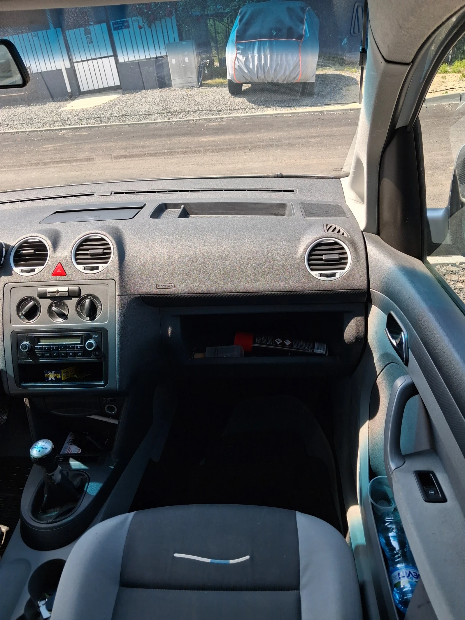 VW Caddy, снимка 12 - Автомобили и джипове - 55448675