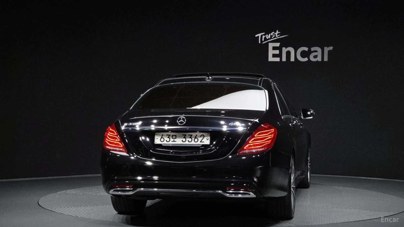Mercedes-Benz S 350 КОЖА* ОБДУХВ* НАВИ* ПАНО* HUD* 360, снимка 4 - Автомобили и джипове - 55584053