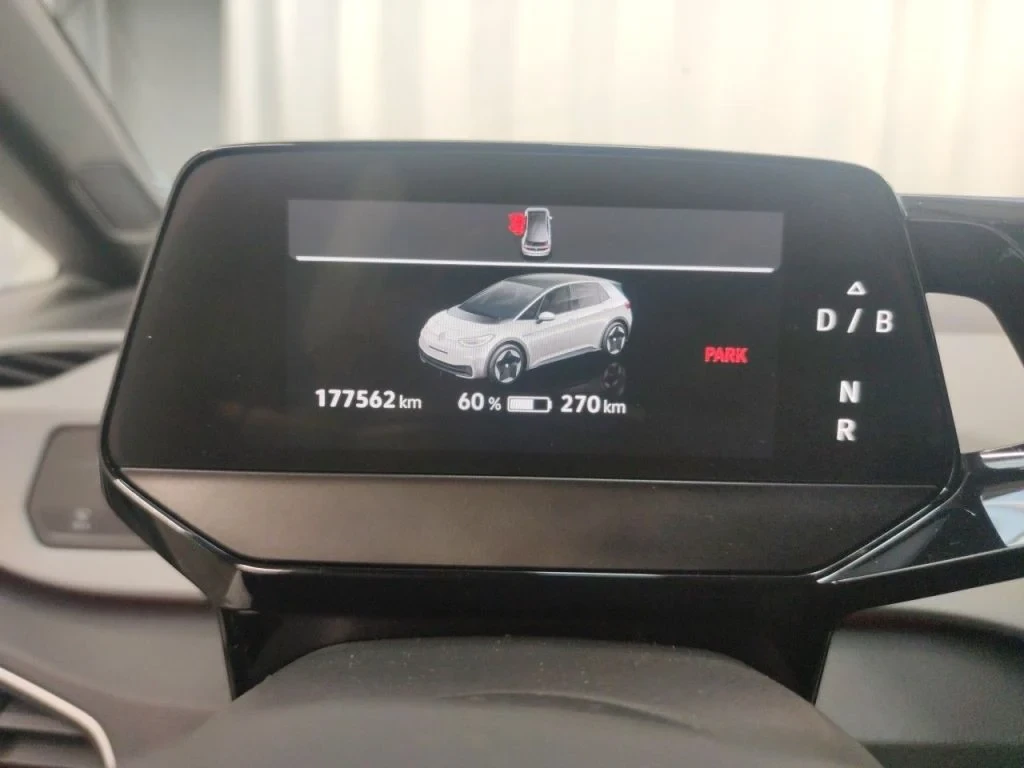 VW ID.3 Pro 77 kWh 204 к.с , снимка 11 - Автомобили и джипове - 55725404