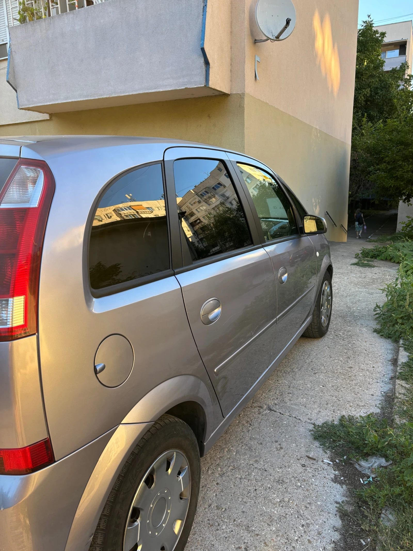 Opel Meriva, снимка 2 - Автомобили и джипове - 55767856