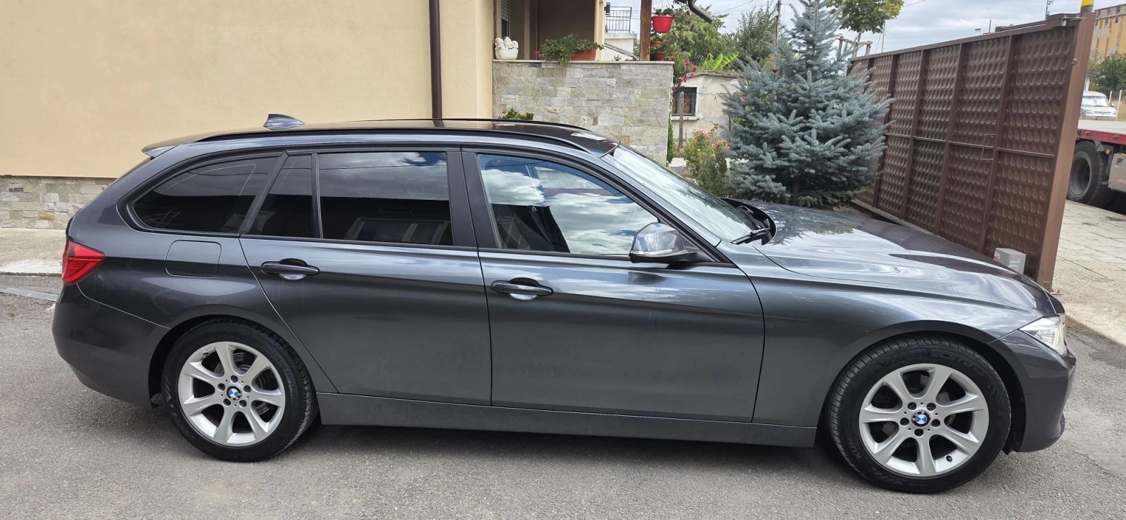 BMW 320, снимка 6 - Автомобили и джипове - 56183297