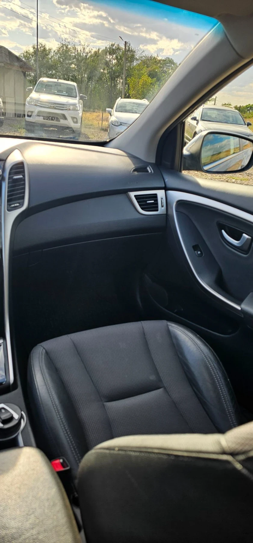 Hyundai I30 1.6GDI/135ks/AUTOMAT/, снимка 13 - Автомобили и джипове - 56233042