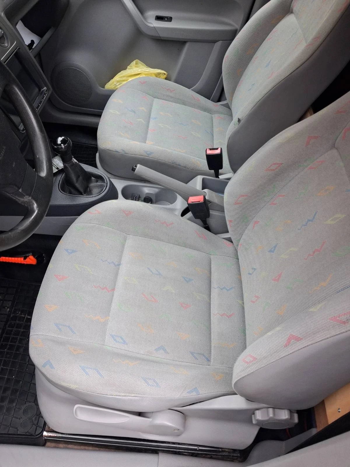 VW Caddy, снимка 4 - Автомобили и джипове - 56271545