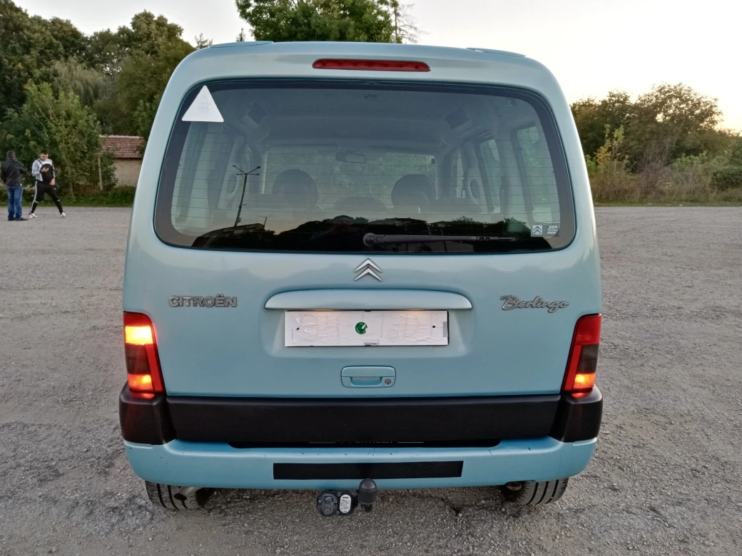 Citroen Berlingo 1.6i ПЪТНИК КЛИМА, снимка 8 - Автомобили и джипове - 56360347
