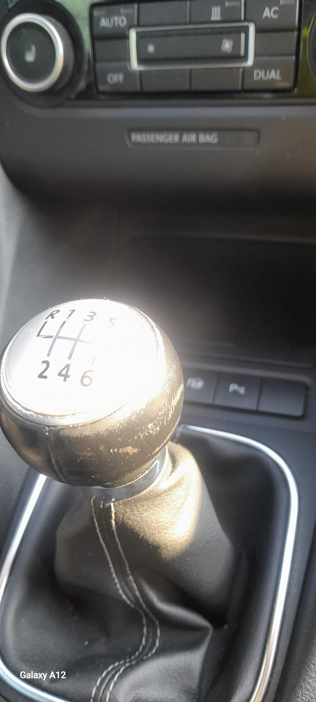VW Golf 2.0 tdi CFFB, снимка 8 - Автомобили и джипове - 56638223