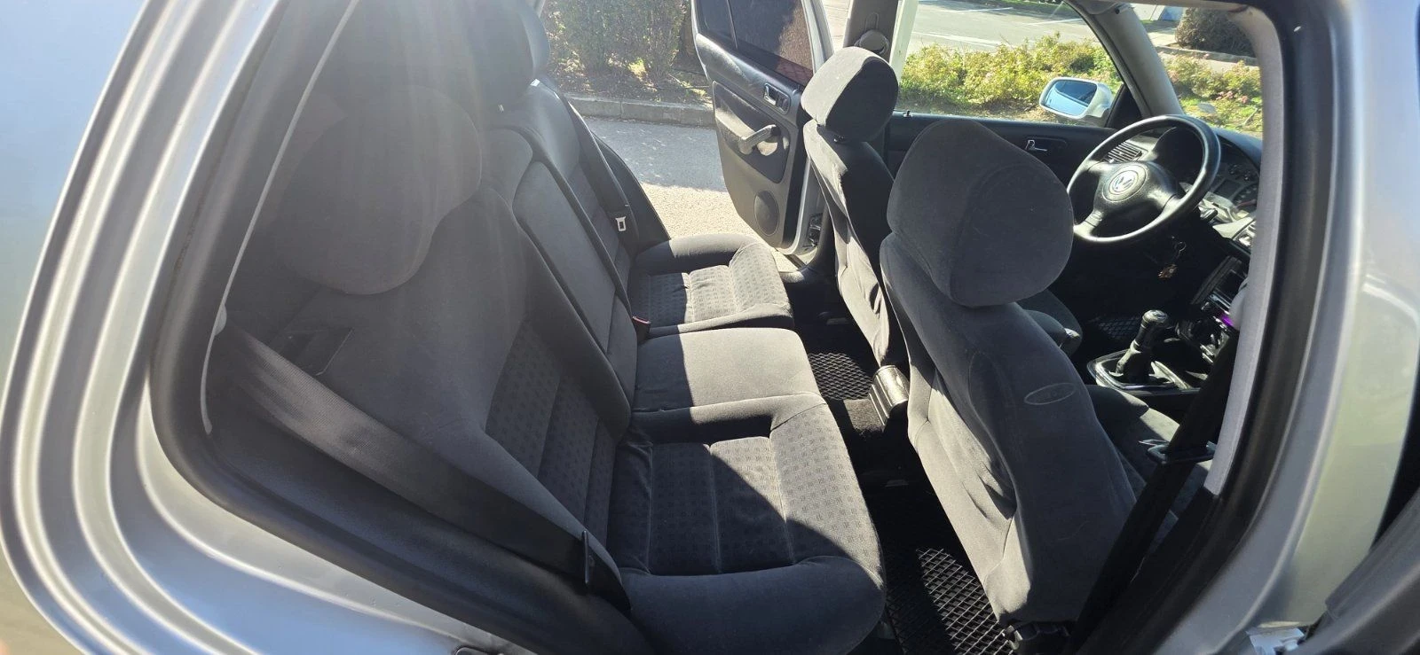 VW Golf Golf 4 2001г 1.9tdi 101k.c, снимка 11 - Автомобили и джипове - 56645344