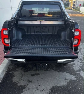 Toyota Hilux 2.4 D-4D 2022г 18000евро СПЕШНО, снимка 5
