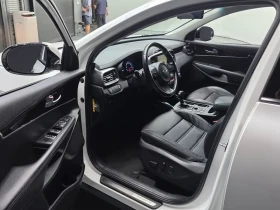 Kia Sorento 2.2 CRDI 4WD - САМО 30% АВАНС, снимка 10