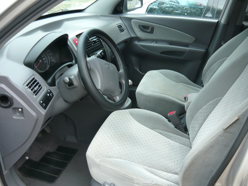 Hyundai Tucson, снимка 10 - Автомобили и джипове - 46696375