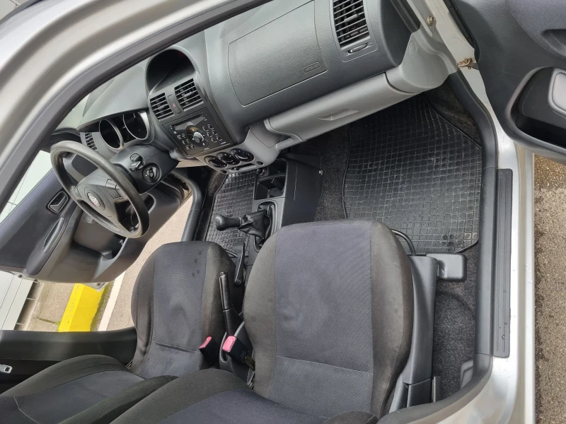 Suzuki Ignis 1.3 4x4, снимка 9 - Автомобили и джипове - 47020291