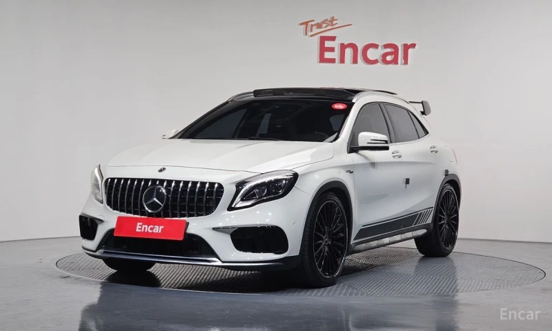 Mercedes-Benz GLA 45 AMG
