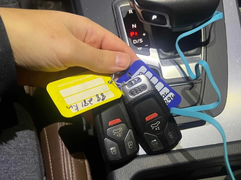 Audi Q5 * Technik * CARFAX * БЕЗ ПЪРВОНАЧАЛНА ВНОСКА, снимка 10 - Автомобили и джипове - 52911724