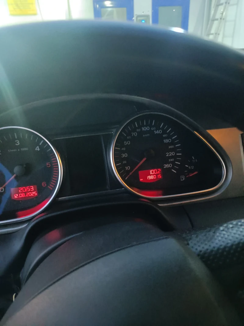 Audi Q7, снимка 5 - Автомобили и джипове - 53025362