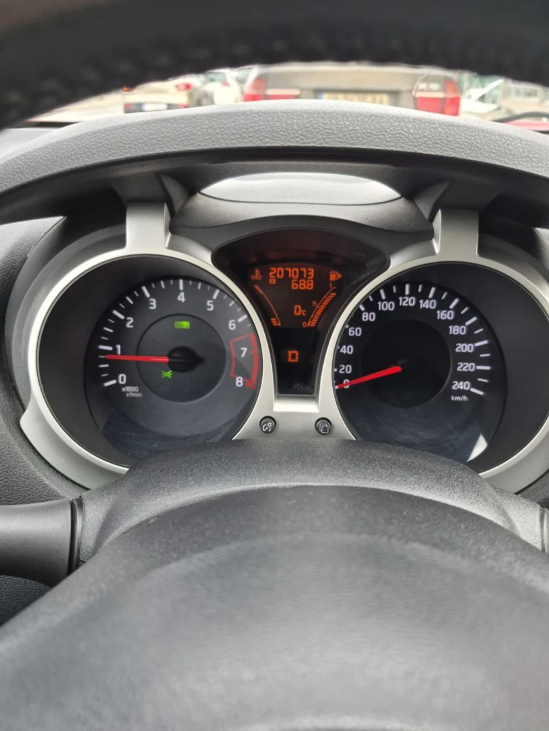 Nissan Juke, снимка 8 - Автомобили и джипове - 53339846