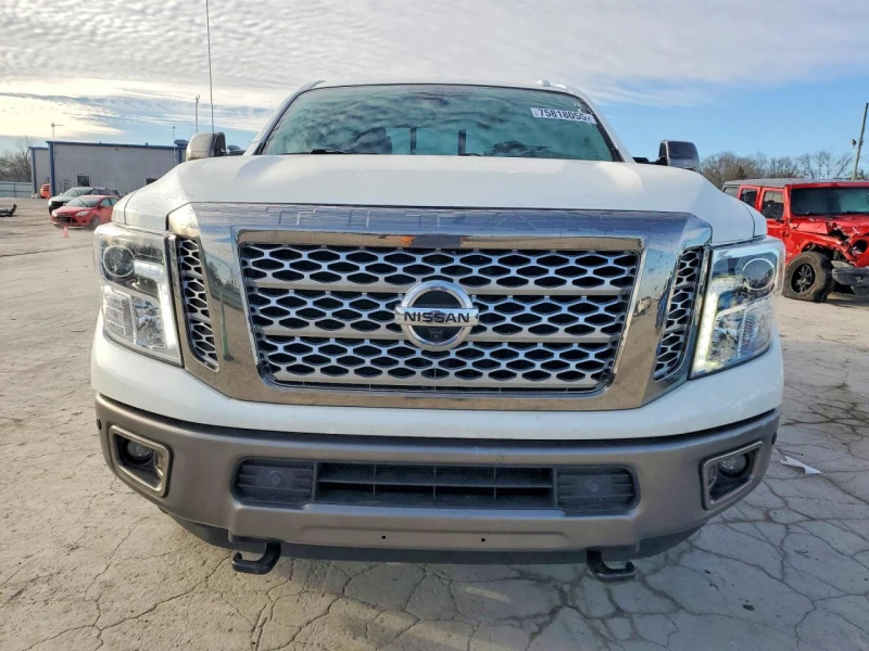 Nissan Titan crew cab 5.0l Titan Xd Sl, снимка 5 - Автомобили и джипове - 53587385