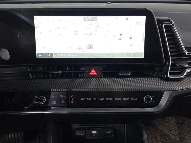 Kia Sportage 2.0 Automatic, снимка 14 - Автомобили и джипове - 55724666