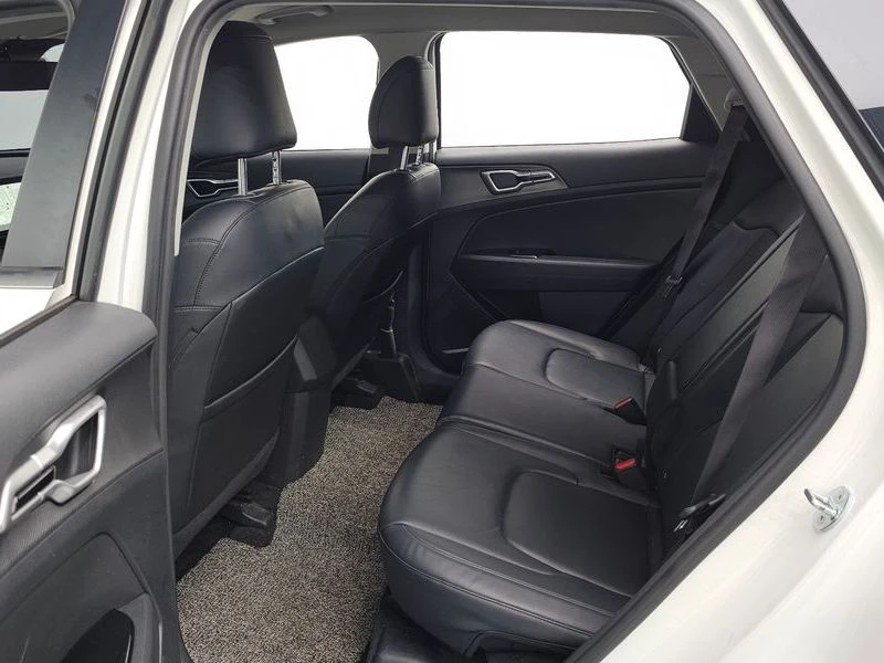 Kia Sportage 2.0 Automatic, снимка 12 - Автомобили и джипове - 55724666