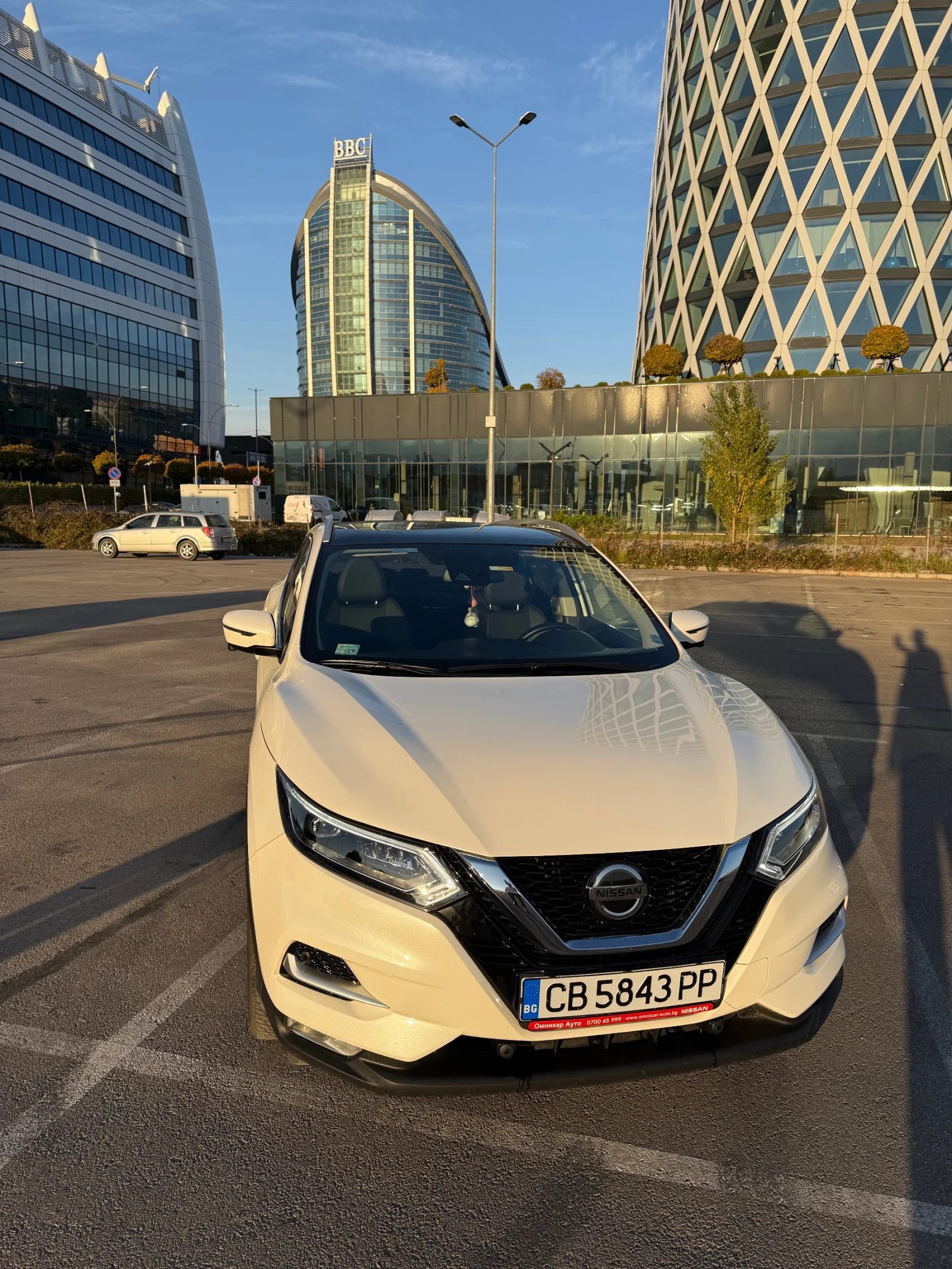 Nissan Qashqai 1.3 DDT 160 DCT N-Connecta LED - изображение 2