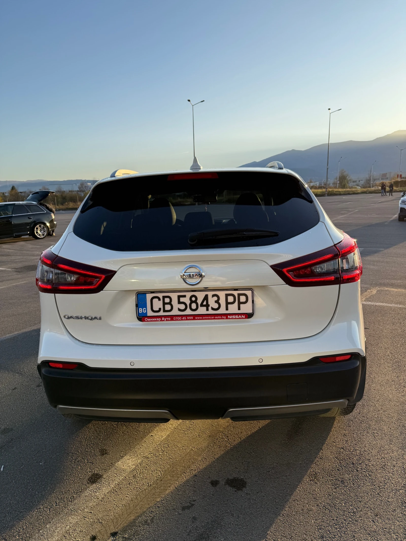 Nissan Qashqai 1.3 DDT 160 DCT N-Connecta LED - изображение 7