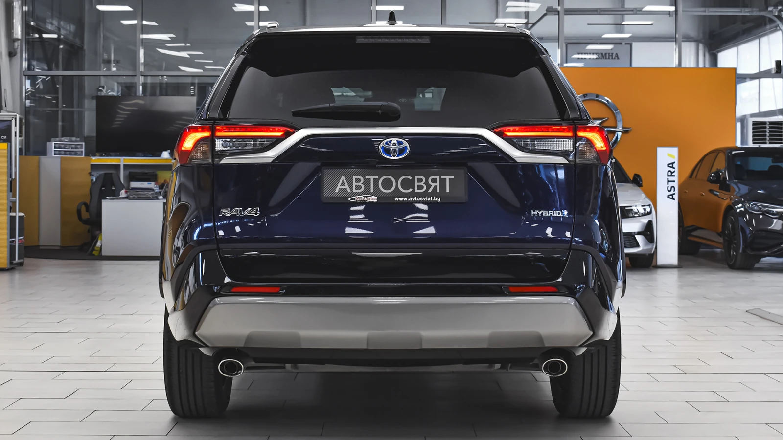 Toyota Rav4 2.5 Hybrid Style Automatic - изображение 3