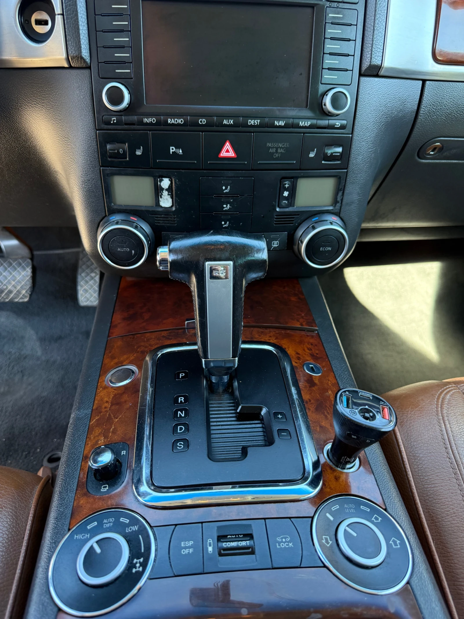 VW Touareg 2.5TDI  - изображение 8