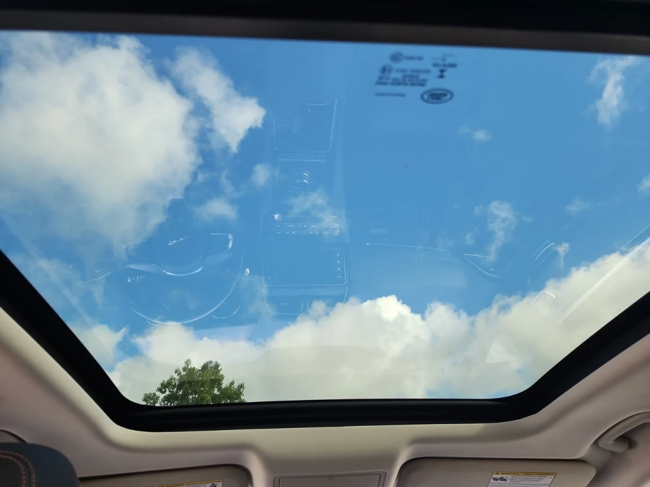 Jaguar F-PACE * АВТО КРЕДИТ* ЦЕНА ДО БГ * СЕРВИЗНА ИСТОРИЯ *  - изображение 10