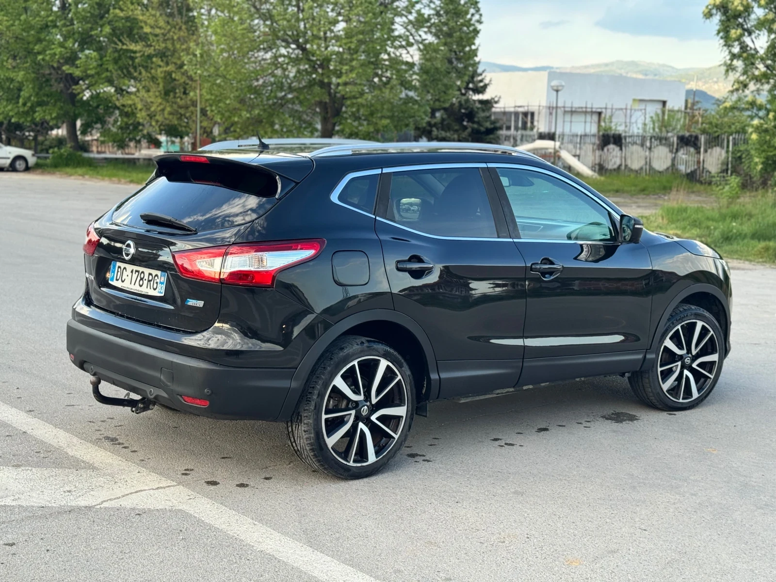 Nissan Qashqai dci, снимка 4 - Автомобили и джипове - 54390298