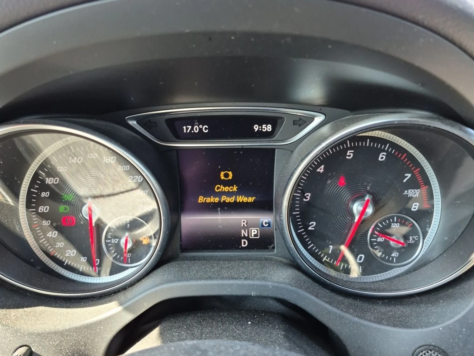 Mercedes-Benz GLA 250 4matic* AвтоКредит * (ЦЕНА ДО БГ), снимка 10 - Автомобили и джипове - 54542218