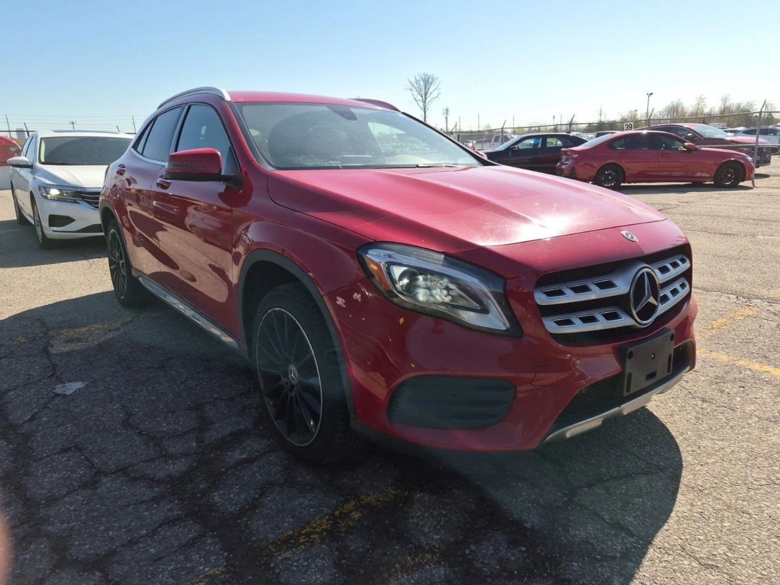 Mercedes-Benz GLA 250 4matic* AвтоКредит * (ЦЕНА ДО БГ), снимка 3 - Автомобили и джипове - 54542218