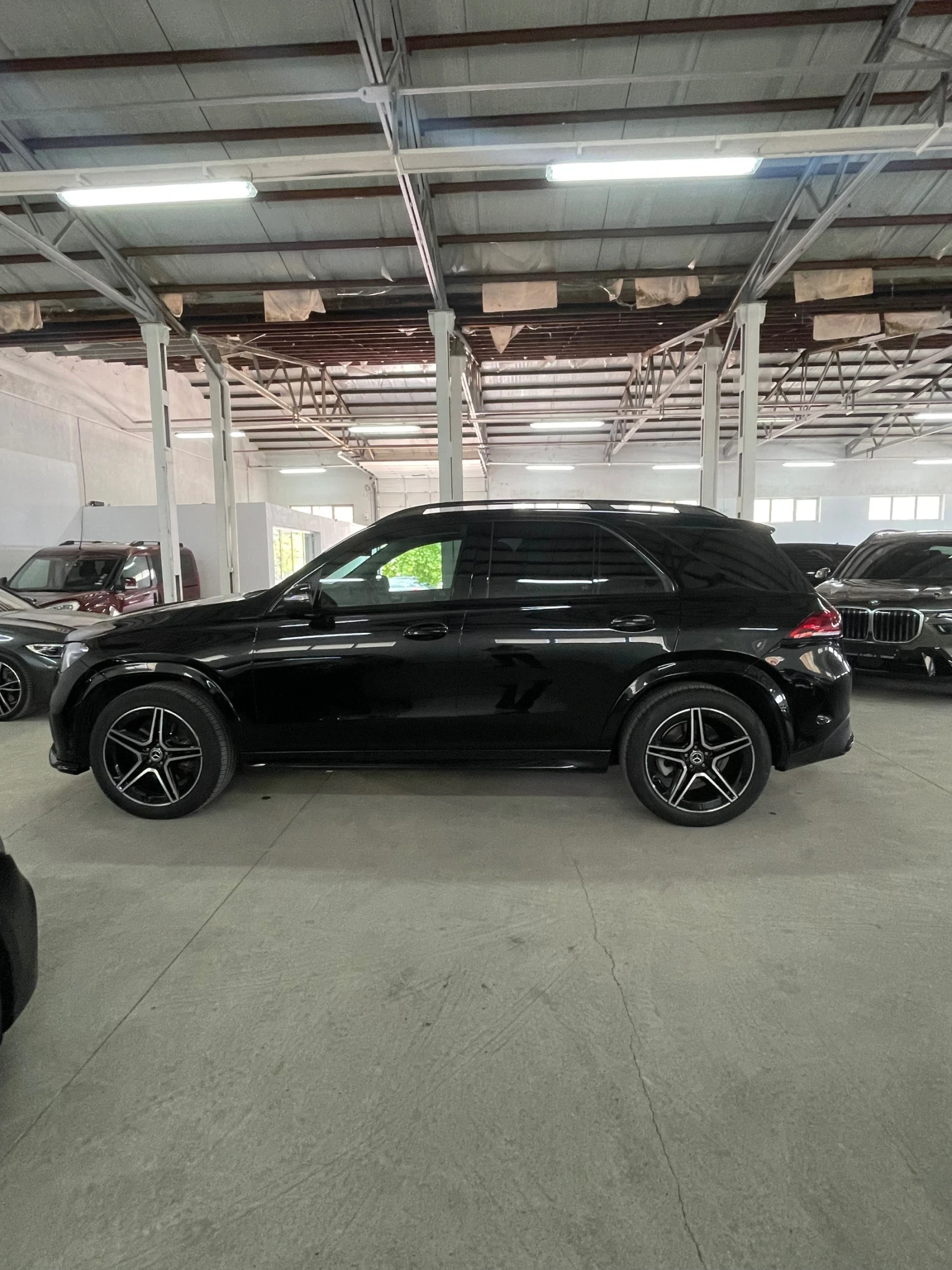 Mercedes-Benz GLE 400 D/AMG/Burm/Обдух/Подгр/камера/теглич/въздух/ЛЕД АД, снимка 8 - Автомобили и джипове - 54575289