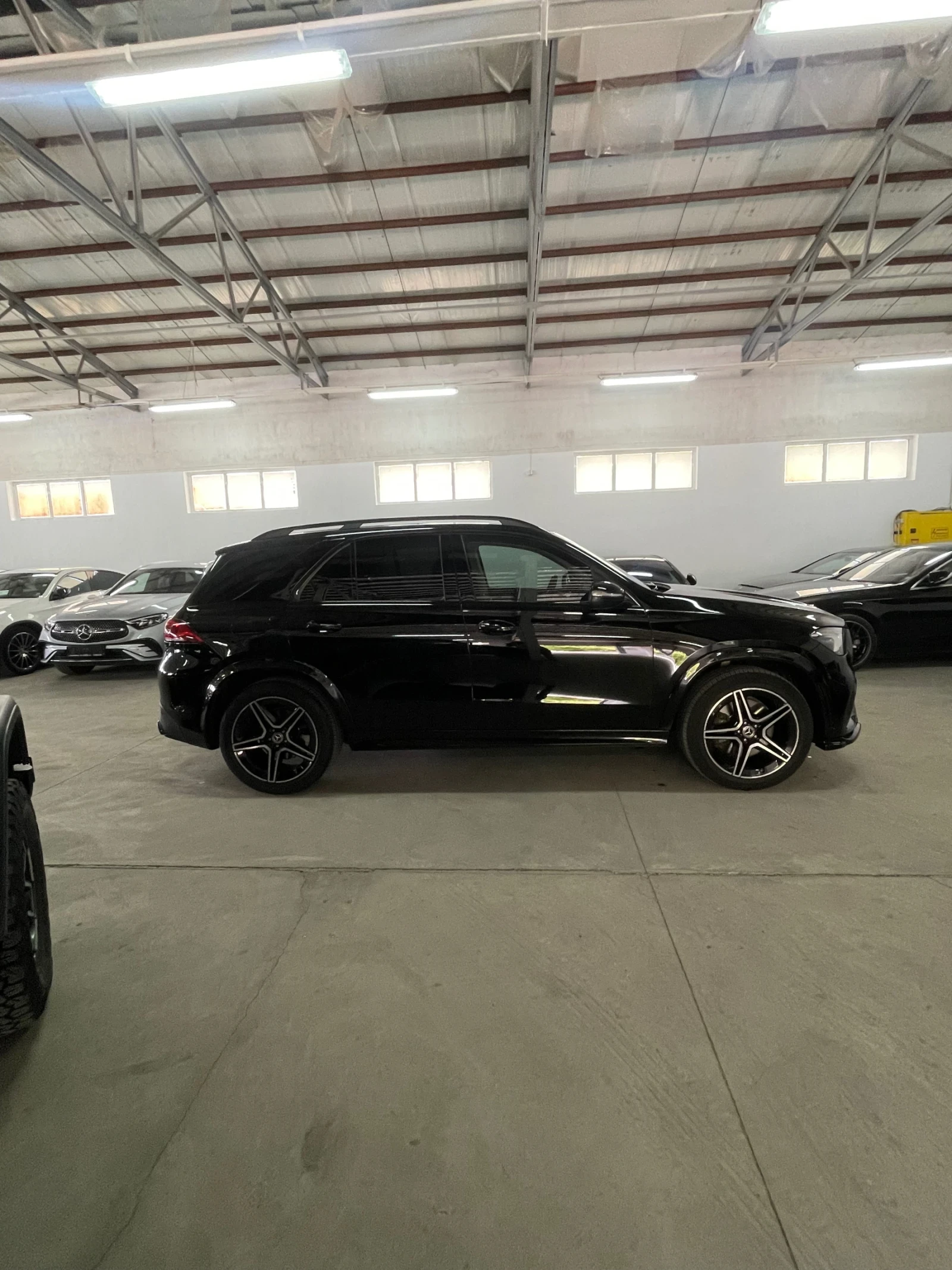 Mercedes-Benz GLE 400 D/AMG/Burm/Обдух/Подгр/камера/теглич/въздух/ЛЕД АД, снимка 7 - Автомобили и джипове - 54575289