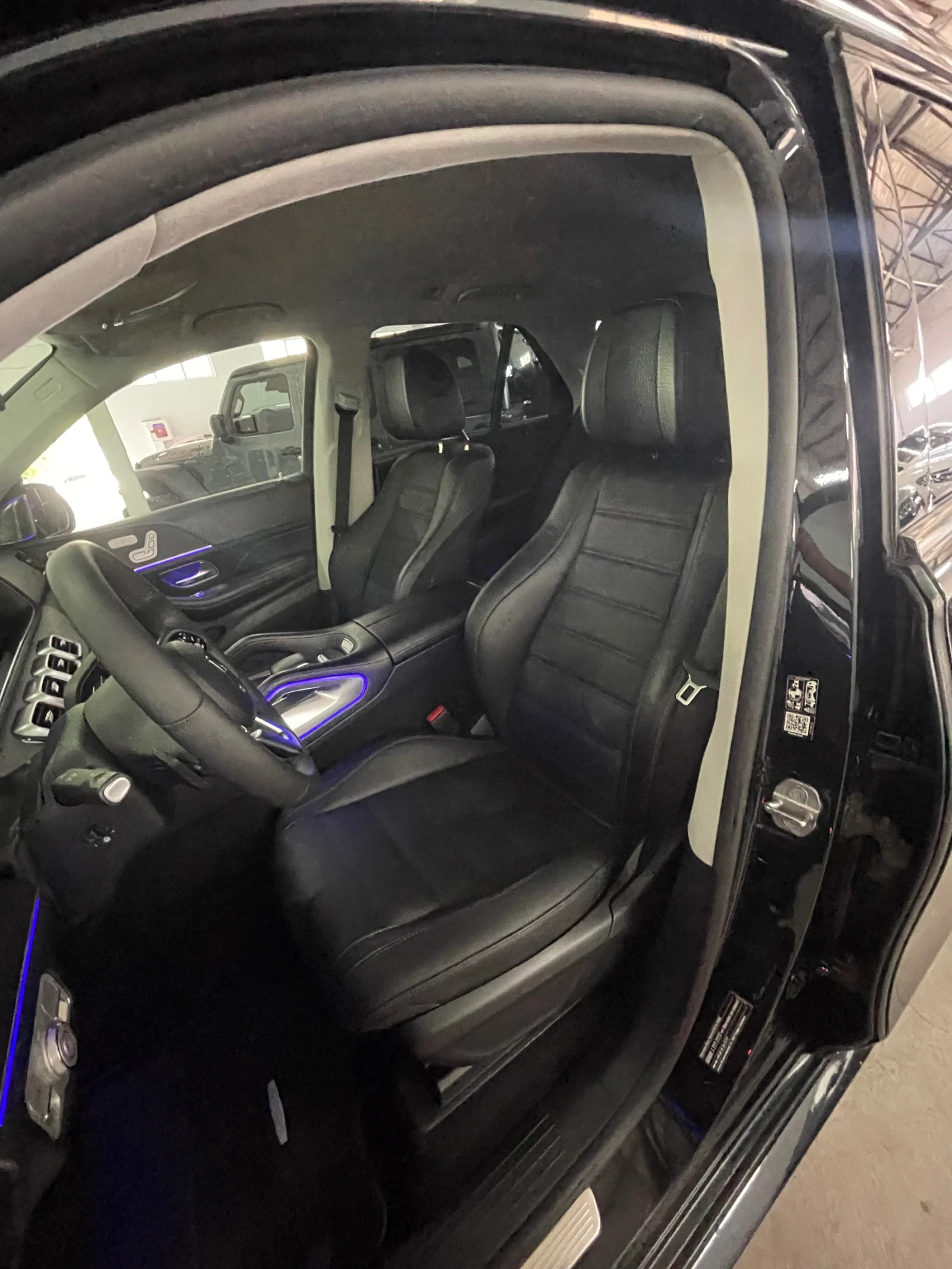 Mercedes-Benz GLE 400 D/AMG/Burm/Обдух/Подгр/камера/теглич/въздух/ЛЕД АД, снимка 11 - Автомобили и джипове - 54575289