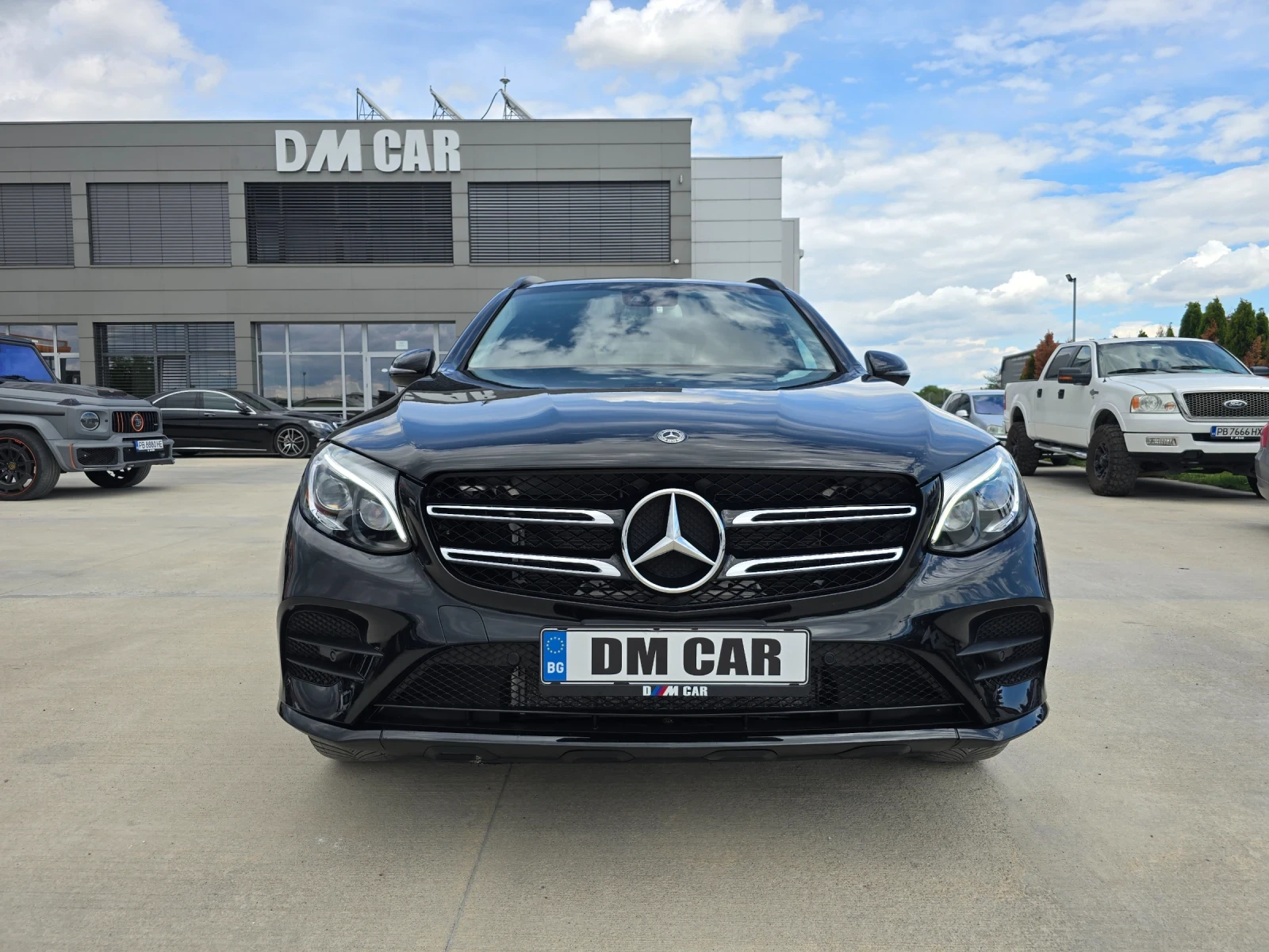 Mercedes-Benz GLC 250 Amg Line/Въздух/Pano/Мъртва точка/Обслужен, снимка 3 - Автомобили и джипове - 54894378