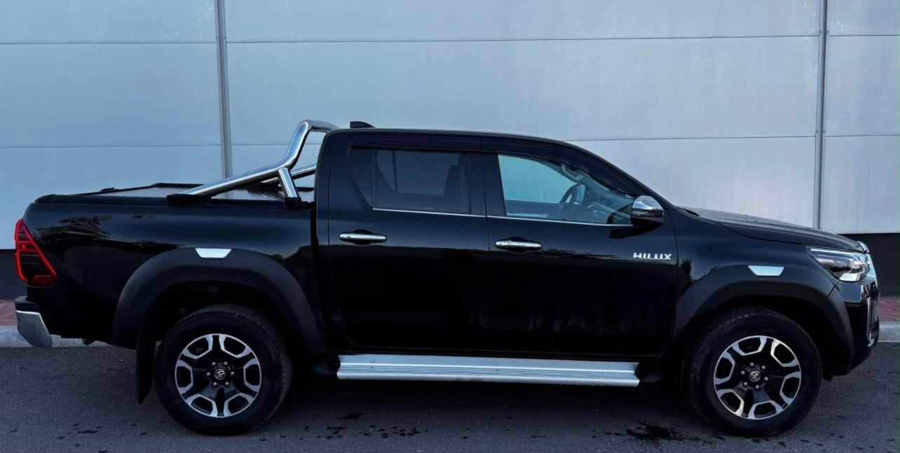 Toyota Hilux 2.4 D-4D 2022г 18000евро СПЕШНО, снимка 2 - Автомобили и джипове - 55581262