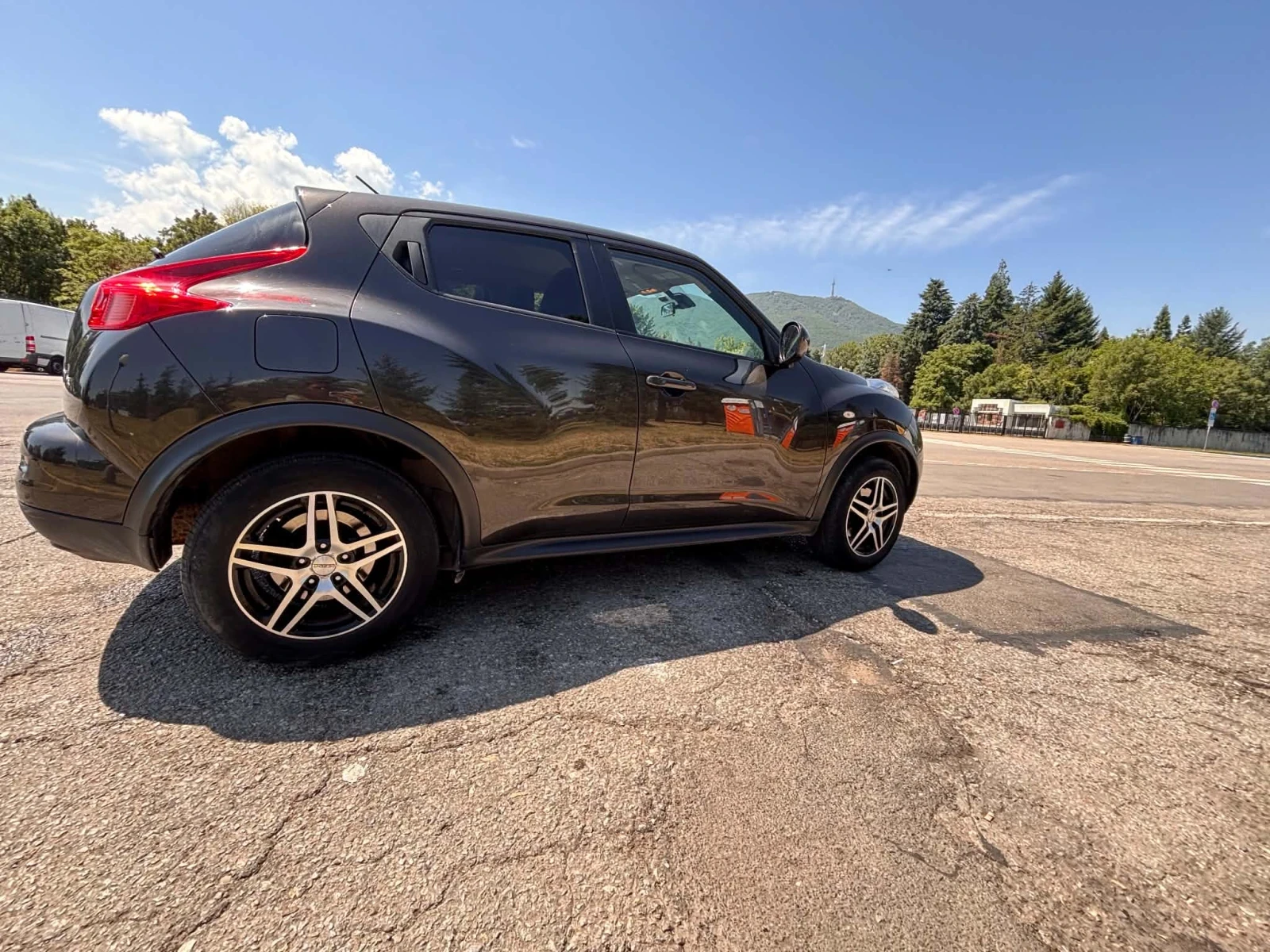 Nissan Juke 1.6 Turbo 4х4, снимка 7 - Автомобили и джипове - 55938747