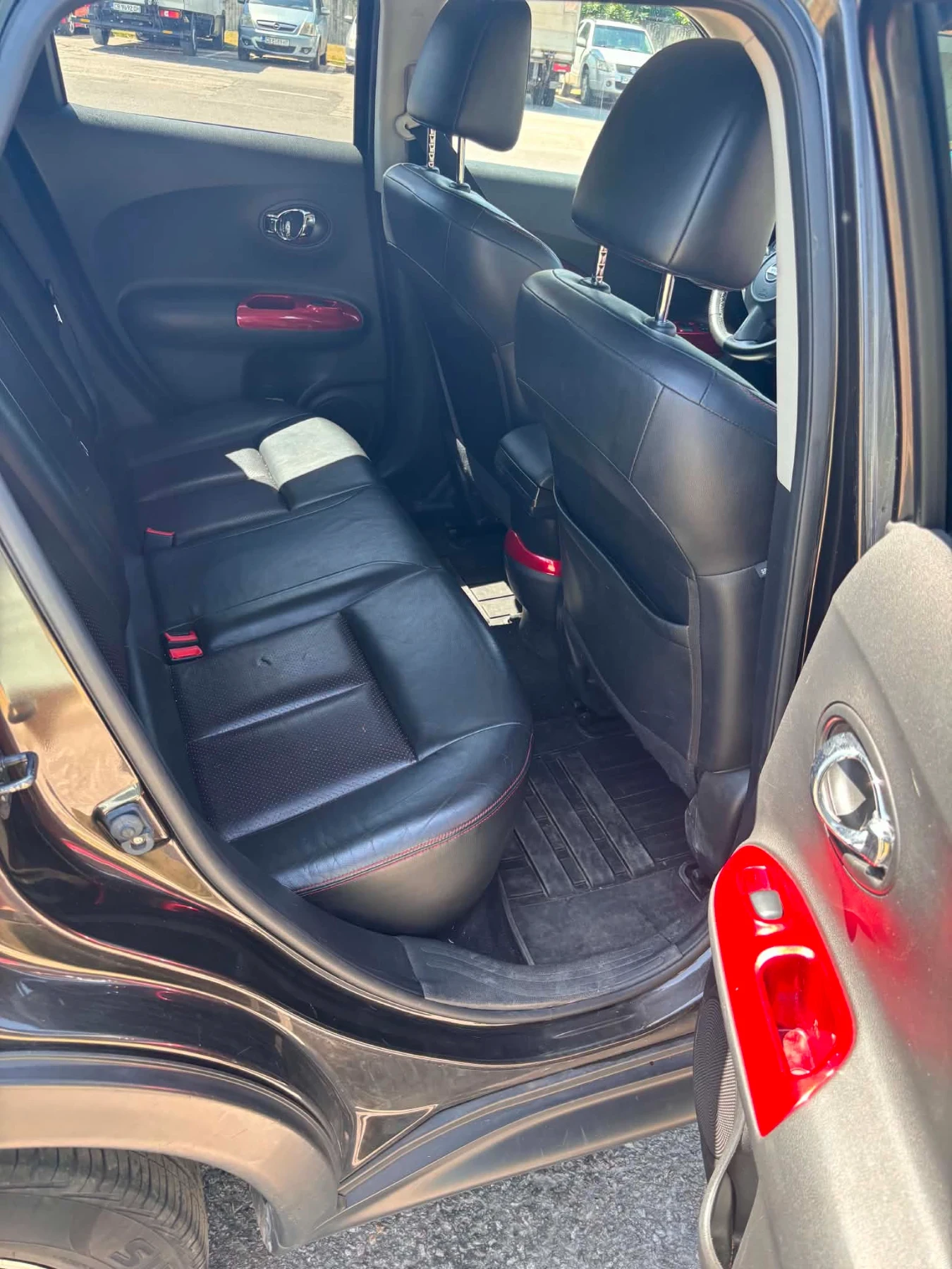 Nissan Juke 1.6 Turbo 4х4, снимка 5 - Автомобили и джипове - 55938747