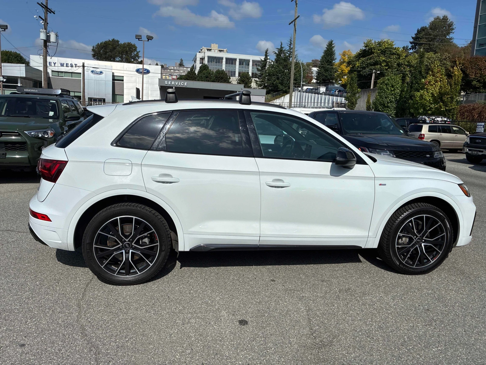 Audi Q5 2.0T * TECHNIK * S LINE * CARFAX * , снимка 5 - Автомобили и джипове - 56120661