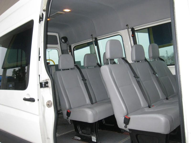 VW Crafter 2, 5 /109 кс. РАМПА, снимка 14 - Бусове и автобуси - 52447666