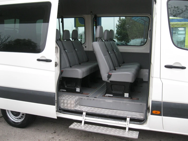 VW Crafter 2, 5 /109 кс. РАМПА, снимка 13 - Бусове и автобуси - 52447666