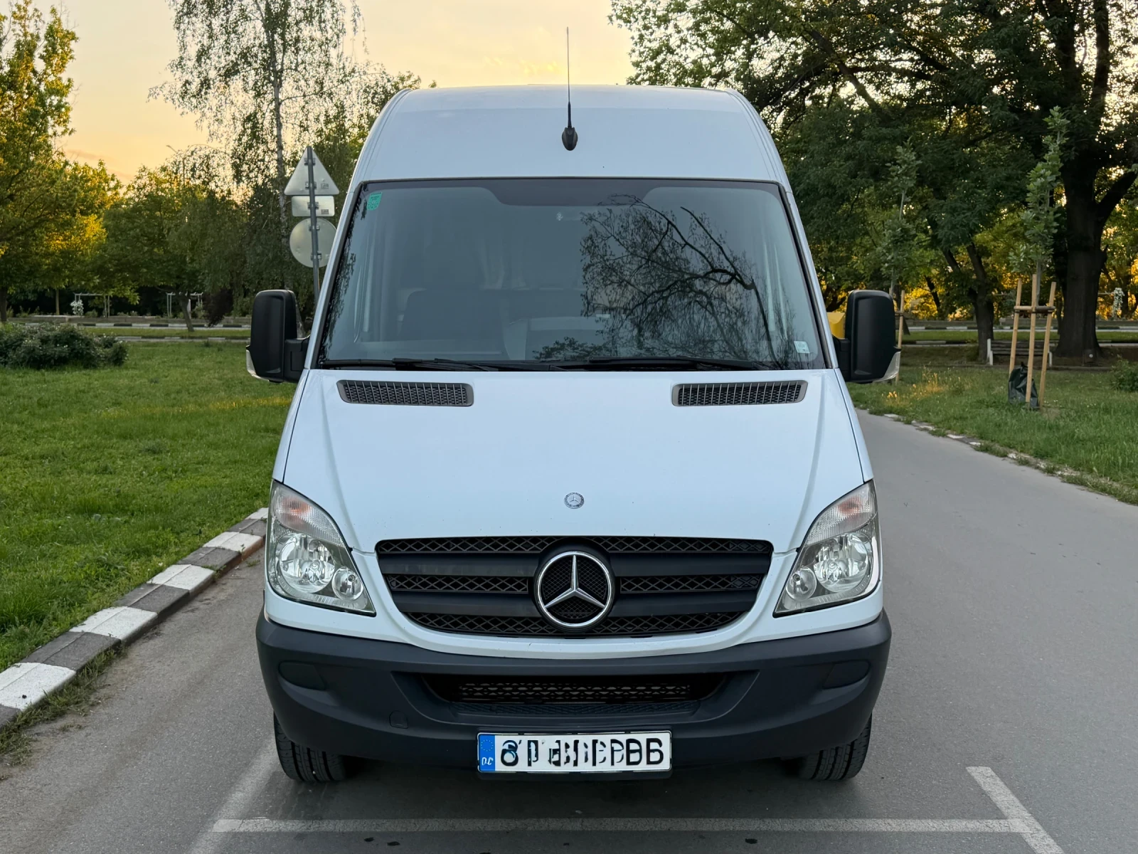 Mercedes-Benz Sprinter 318 Maxi, снимка 2 - Бусове и автобуси - 54682873