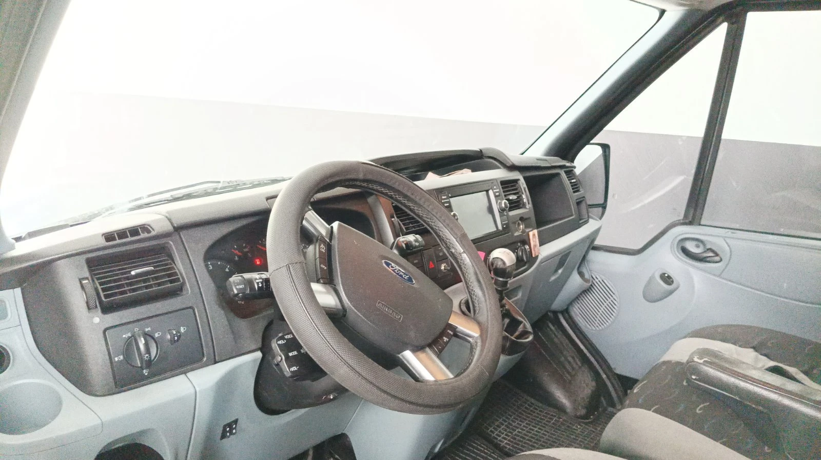 Ford Transit Т350, снимка 5 - Бусове и автобуси - 55559302