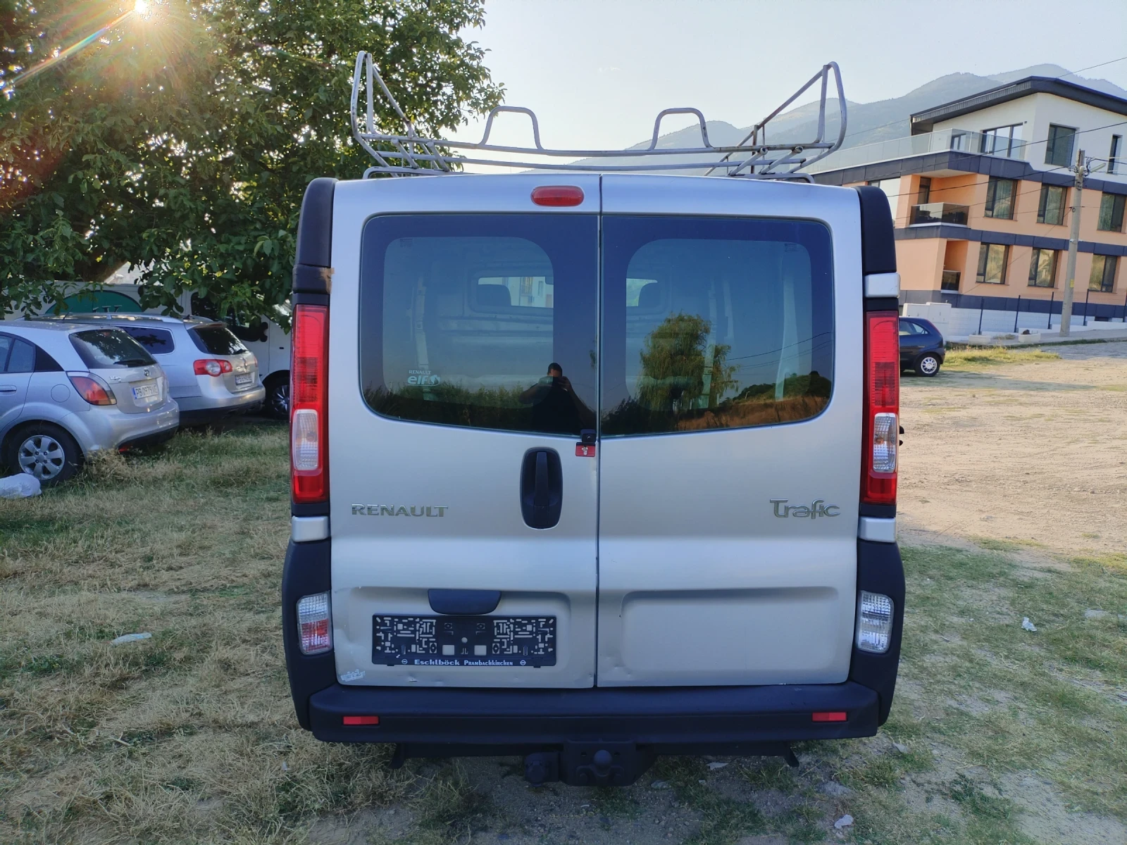 Renault Trafic 2.0 DCI 114HP 6ск Климатик Багажник Камера , снимка 7 - Бусове и автобуси - 55537979