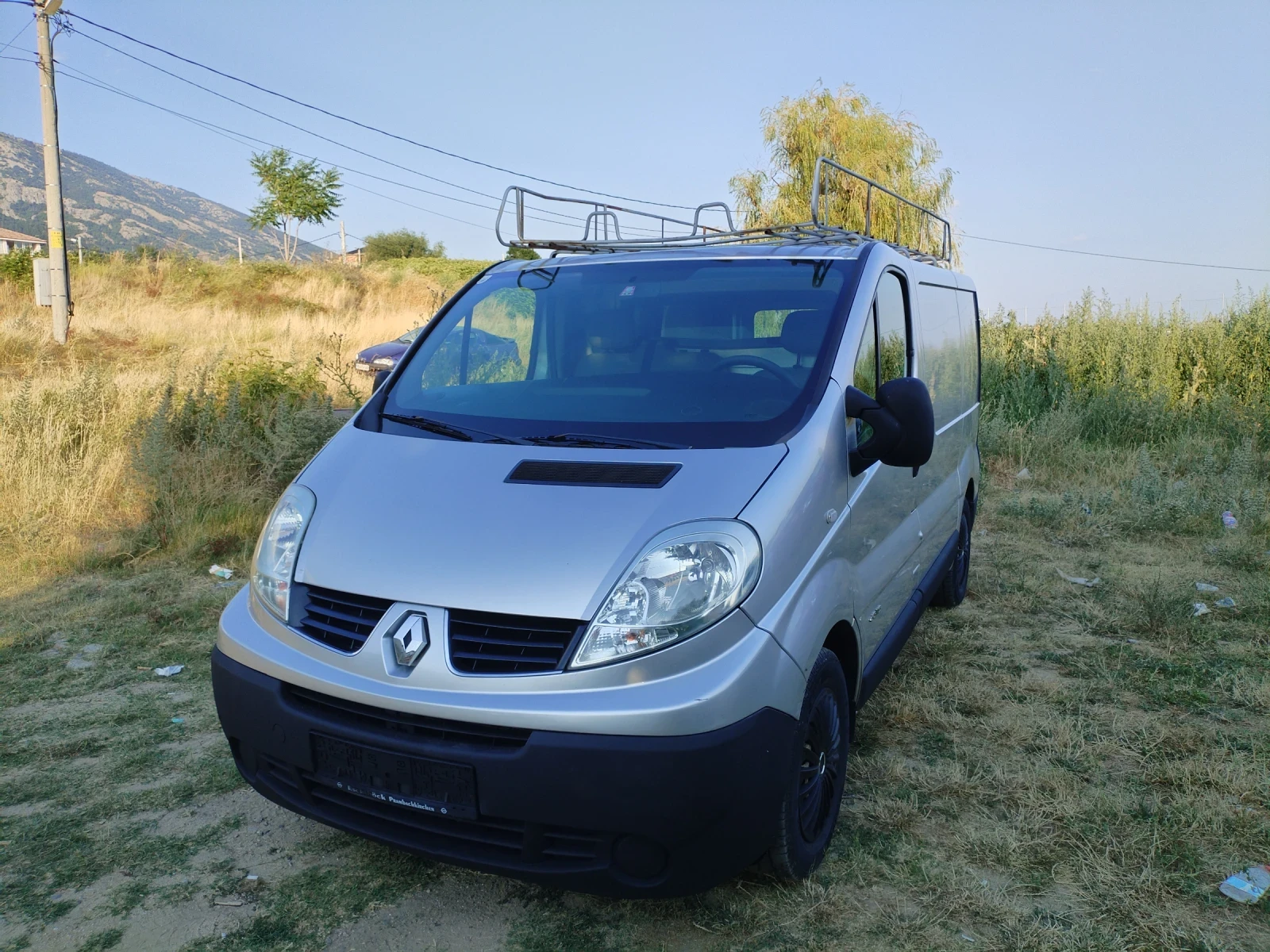 Renault Trafic 2.0 DCI 114HP 6ск Климатик Багажник Камера 